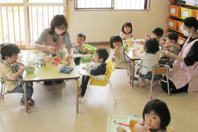 給食