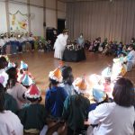 キャンドルサービス　みんなで火を見つめて・・お話を聞いたよ。