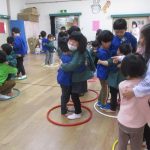 はみ出ないように皆でぎゅ～！