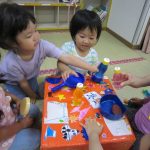 お部屋で・・みんなでジュースパーティー♪かんぱ～いっ！