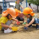 砂遊びも大好き・・・よ～し！ごはんをつくるぞ～！