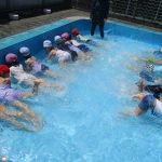 バタ足の練習中！みんな上手になったね！