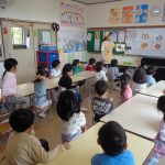 色んな種を見て”種クイズ“をしたよ。かぼちゃの種はどれかな？