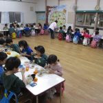 ぞう組とらいおん組は一緒に会食したよ！