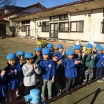 「大根抜きをしま～す！」・・自然に拍手が起きました！