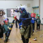 ドンドンドン・・・太鼓の音と共に鬼の登場