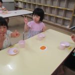 おやつの時間♡クッキー、とってもおいしいよ♫