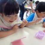 手鏡を見ながら、歯磨きしたよ。