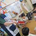おいしいソースに変身してね。給食の先生よろしくおねがいします！