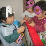 「お菓子どうぞ～☺」「ありがとう！」