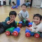 ブロックで車を作ったよ😊カッコイイでしょ！