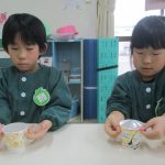 らいおん組さんは自分で輪ゴムをとめたよ☺