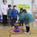 ブロック積みゲーム☆慎重に積んで高くなったね✨