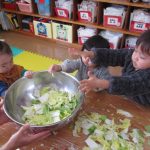 たくさんできたね✨ボウルに入れるよ～！