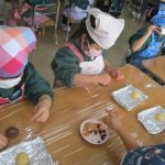 ～ぱんだ組～「どんな形にしようかな？」