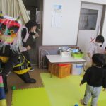 ひよこ組、りす組さんの所にも鬼がやってきました！！